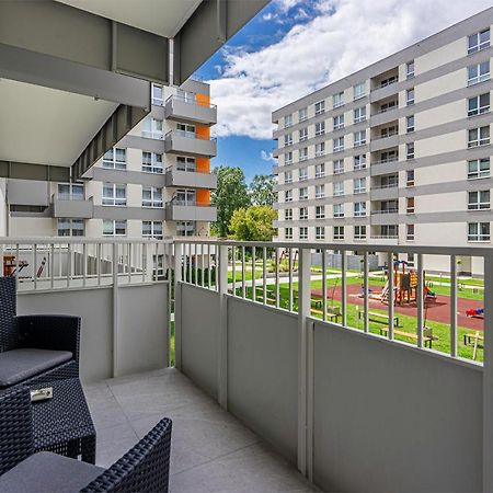 Lotnisko Chopina Modern Apartment Varşovia Exterior foto